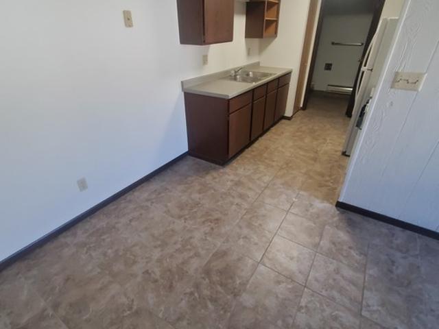 1 BR, 1 BA Apartment 1711 La Cres St, Unit 110, La Crosse, WI 54603
