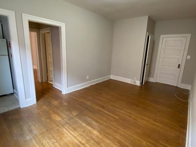1 BR, 1 BA Apartment 1719 35th St NW, Washington, DC 20007