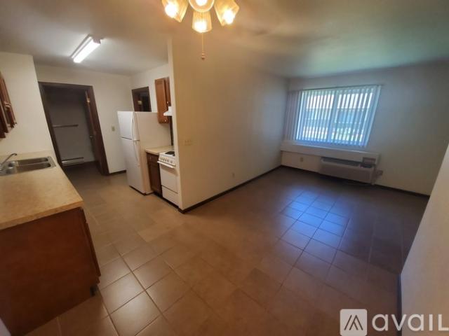1 BR, 1 BA Apartment 1719 La Cres St, Unit 154, La Crosse, WI 54603