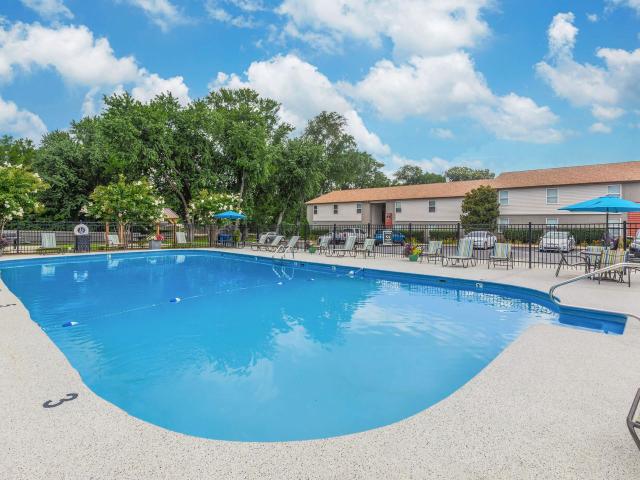1 BR, 1 BA Apartment 171 Wallace Boulevard Unit E13, Clarksville, TN 37042