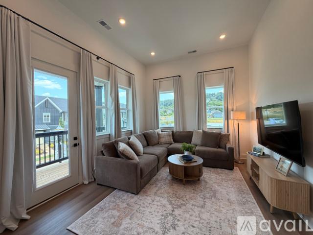1 BR, 1 BA Apartment 1726 S Watkins St, Unit 202, Chattanooga, TN 37404