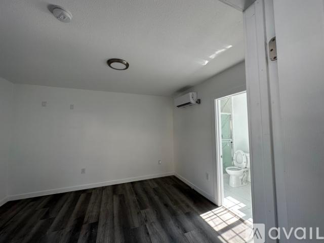 1 BR, 1 BA Apartment 1734 West 85th Street, Unit 3, Los Angeles, CA 90047