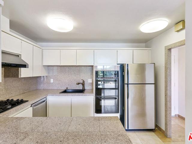 1 BR, 1 BA Apartment 17350 Sunset Boulevard, Pacific Palisades, CA 90272