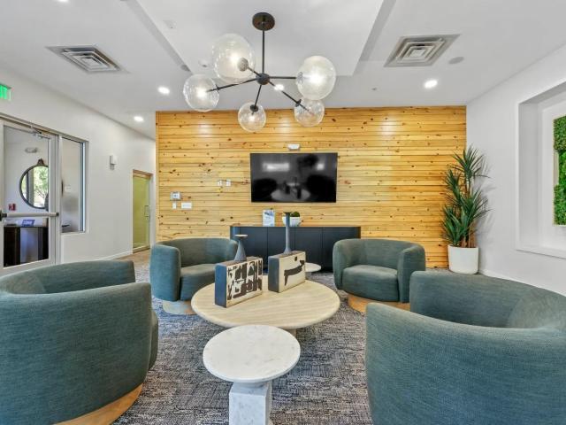 1 BR, 1 BA Apartment 1736 Boulder St Unit 410, Denver, CO 80211