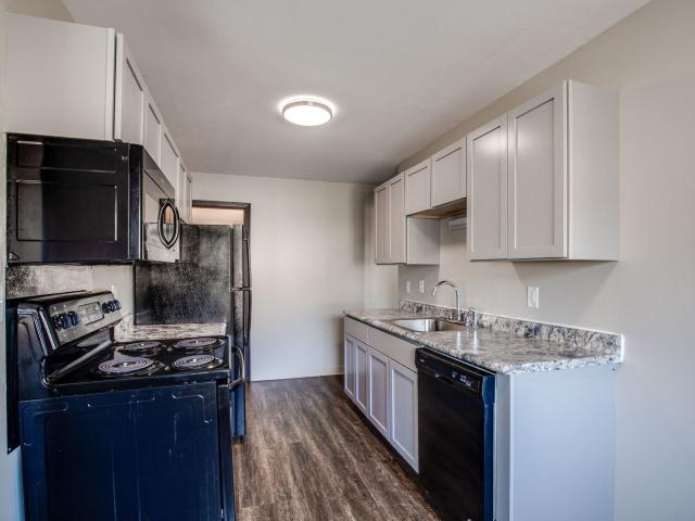 1 BR, 1 BA Apartment 177 Thompson Ave E Unit 185 12BR, Saint Paul, MN 55118