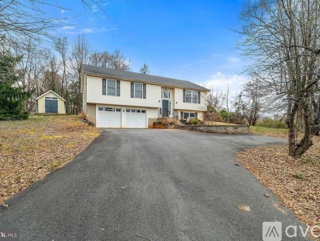 1 BR, 1 BA Apartment 17476 Hawthorne Avenue Master Bedroom, Unit Basement Apartment, Culpeper, VA 22701