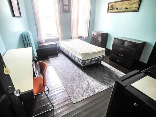 1 BR, 1 BA Apartment 1751 Acushnet Avenue, Unit 1, New Bedford, MA 02746