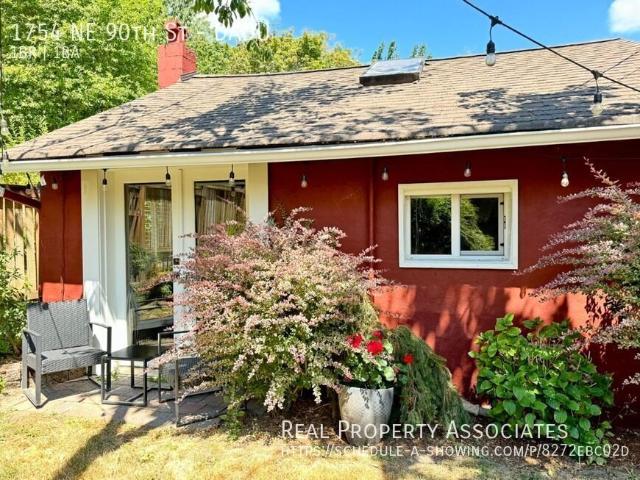 1 BR, 1 BA Apartment 1754 NE 90th St, Seattle, WA 98115