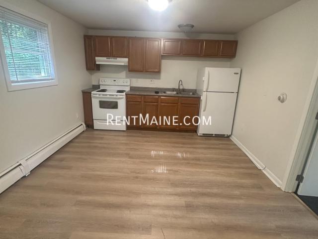 1 BR, 1 BA Apartment 176 Augusta Rd. Apt Belgrade, ME 04917