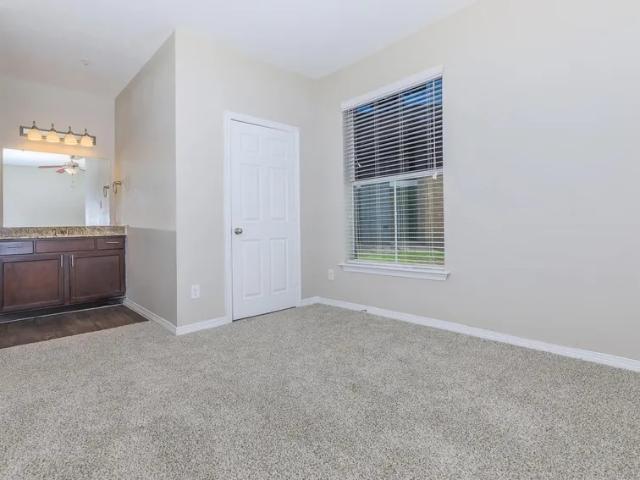 1 BR, 1 BA Apartment 17710 Red Oak Drive Unit 3 122, Houston, TX 77090