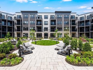 1 BR, 1 BA Apartment 17 00 Pollitt Drive Unit 275, Fair Lawn, NJ 07410