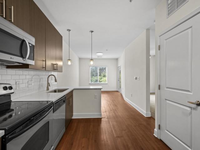 1 BR, 1 BA Apartment 1800 Commonwealth Ave Unit 319, Charlotte, NC 28205
