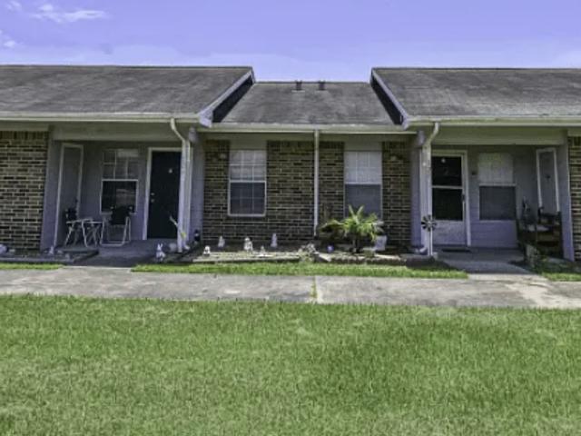 1 BR, 1 BA Apartment 1800 Avenue H, Bay City, TX 77414