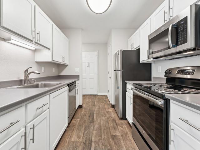 1 BR, 1 BA Apartment 1801 Northwest 143rd Avenue Unit 0F16, Portland, OR 97229