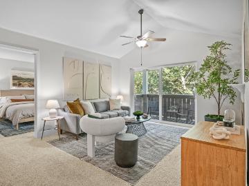 1 BR, 1 BA Apartment 1807 SW Golf Creek Dr Unit 1890 J, Portland, OR 97225