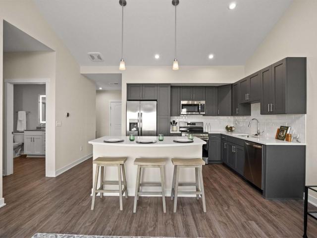 1 BR, 1 BA Apartment 1810 Northwest Savannah Lane Unit 15 2112, Polk City, IA 50226