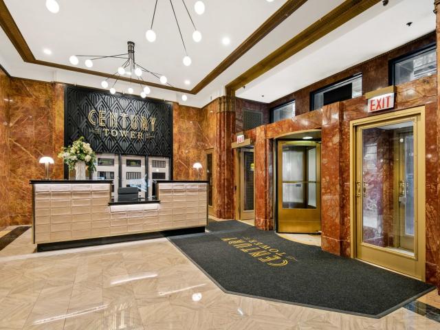 1 BR, 1 BA Apartment 182 West Lake Street Unit 2009, Chicago, IL 60601