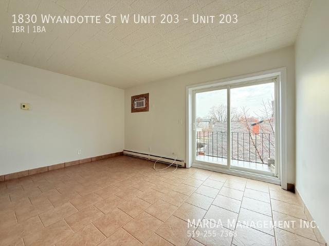 1 BR, 1 BA Apartment 1830 Wyandotte St W Unit 203, Windsor, ON N9B 1J3
