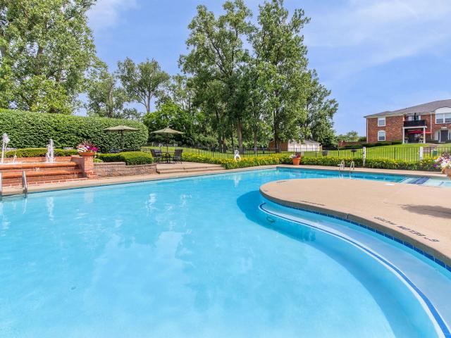 1 BR, 1 BA Apartment 18335 W 13 Mile Rd Unit 07 6101, Southfield, MI 48076