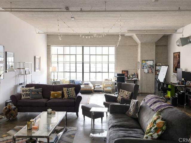 1 BR, 1 BA Apartment 1855 Industrial Street, Los Angeles, CA 90021