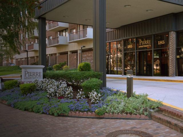 1 BR, 1 BA Apartment 185 Prospect Avenue Unit 12E, Hackensack, NJ 07601