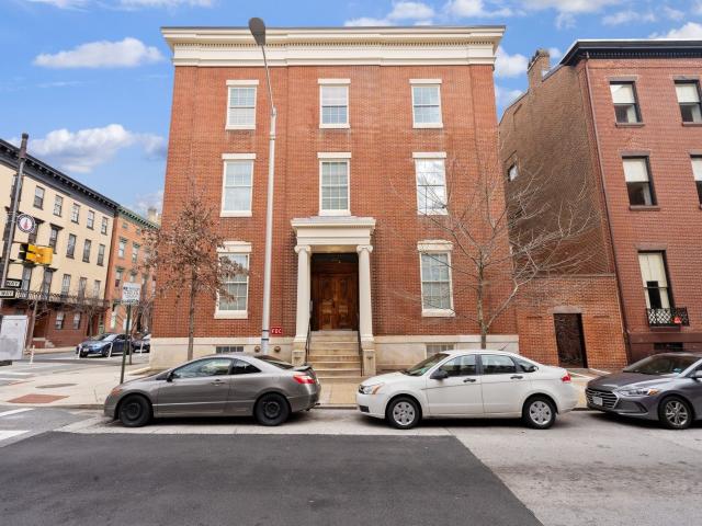 1 BR, 1 BA Apartment 18 West Madison Street Unit 401, Baltimore, MD 21201