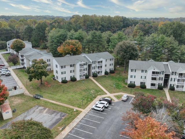 1 BR, 1 BA Apartment 1901 Falcon Point Drive Southwest, Unit I, Winston Salem, NC 27127