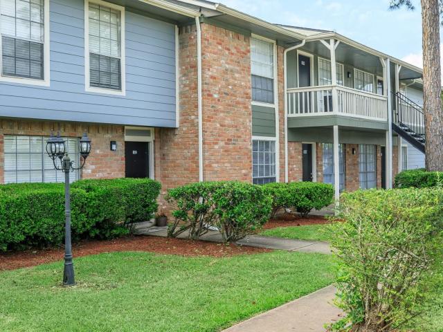 1 BR, 1 BA Apartment 1904 E Mulberry Street Unit 6 617, Angleton, TX 77515
