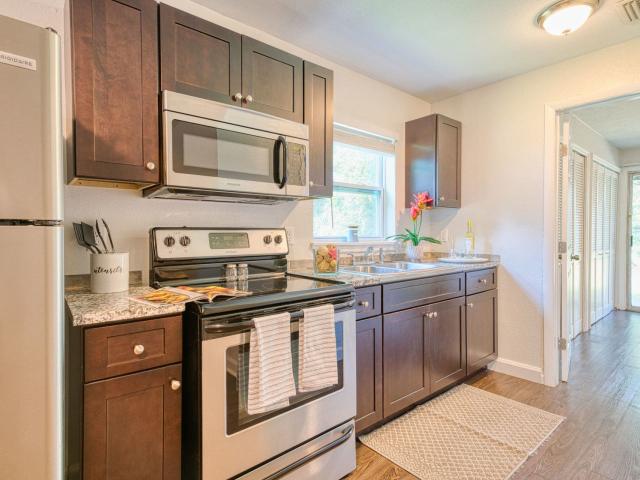 1 BR, 1 BA Apartment 1906 Southwest 14 Terrace Unit 1918, Gainesville, FL 32608