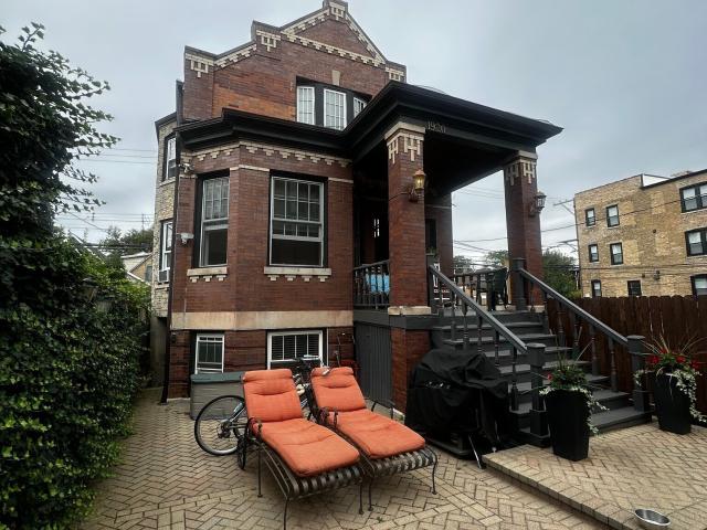 1 BR, 1 BA Apartment 1920 N Humboldt Blvd, Chicago, IL 60647