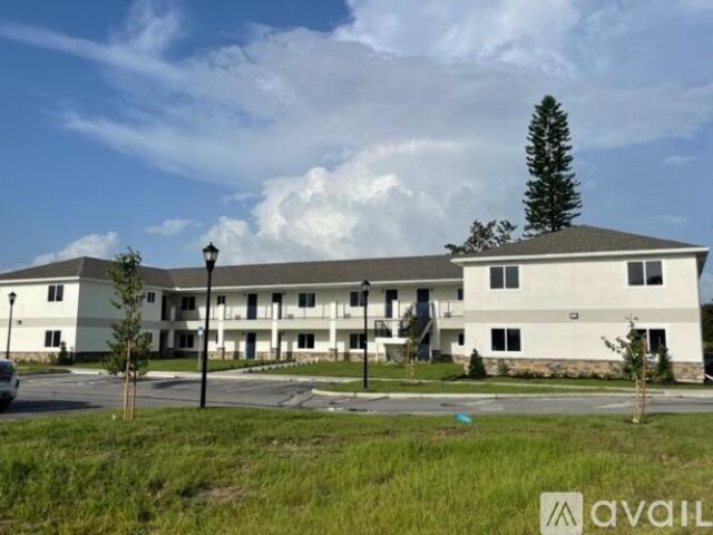 1 BR, 1 BA Apartment 1925 Ave O SW, Unit 205, Winter Haven, FL 33880