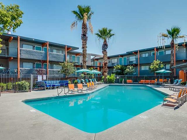 1 BR, 1 BA Apartment 1930 East Camelback Road Unit 214, Phoenix, AZ 85016