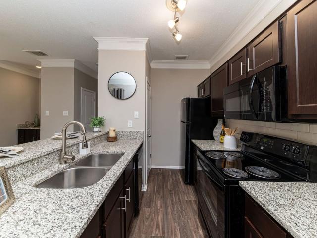 1 BR, 1 BA Apartment 1935 Meadowbrook Drive Southeast Unit 1404, Huntsville, AL 35803