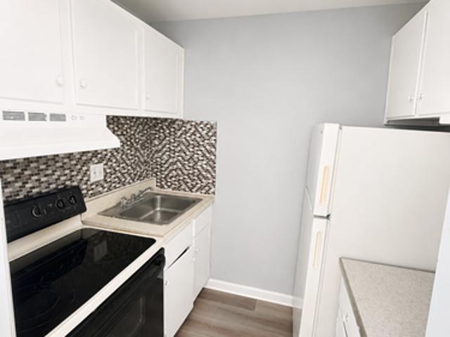 1 BR, 1 BA Apartment 194 Washington Street, Unit 229, Hartford, CT 06106