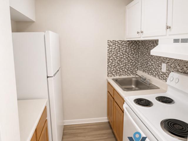 1 BR, 1 BA Apartment 194 Washington Street, Unit 324, Hartford, CT 06106