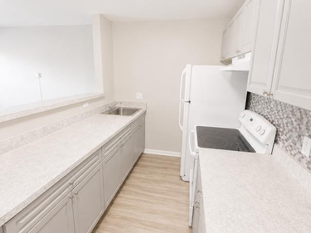 1 BR, 1 BA Apartment 194 Washington Street, Unit 401, Hartford, CT 06106