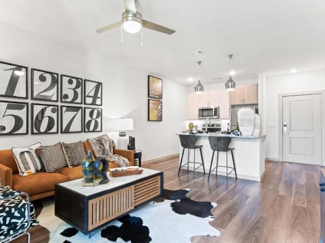 1 BR, 1 BA Apartment 1961 Arapaho Road Unit 1015, Garland, TX 75040