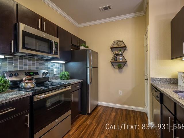 1 BR, 1 BA Apartment 1976 Longmire Rd, Conroe, TX 77304