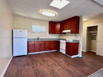 1 BR, 1 BA Apartment 19 Merrydale Rd, San Rafael, CA 94903