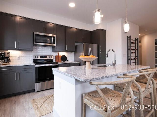 1 BR, 1 BA Apartment 1000 MP Clark Rd, Conroe, TX 77304