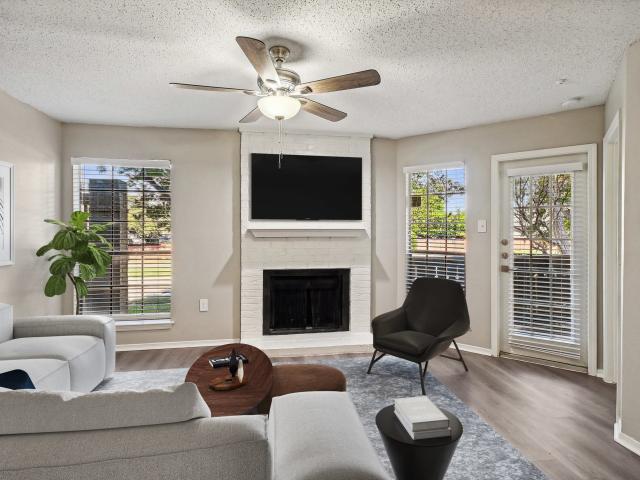 1 BR, 1 BA Apartment 1000 San Jacinto Dr Unit 17 1726, Irving, TX 75063