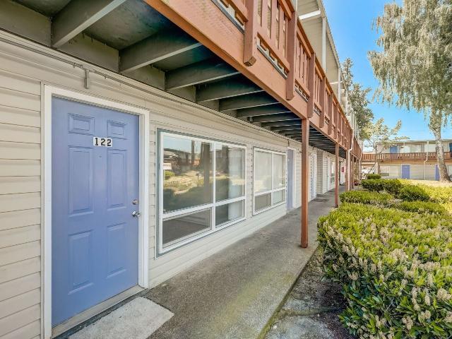 1 BR, 1 BA Apartment 10012 4th Avenue West Unit 124, Everett, WA 98204