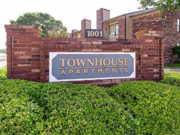 1 BR, 1 BA Apartment 1001 Biloxi Drive Unit 3 3253, Ennis, TX 75119