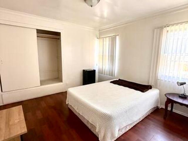1 BR, 1 BA Apartment 10045 South Saint Andrews Place, Unit 3 Middle, Los Angeles, CA 90047