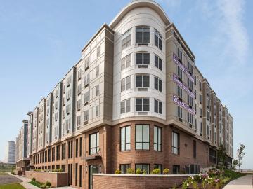 1 BR, 1 BA Apartment 100 120 Schindler Court Unit 207, East Rutherford, NJ 07073