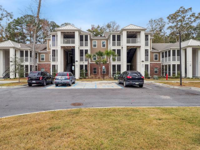 1 BR, 1 BA Apartment 100 Broad River Village Drive Unit 37682, Beaufort, SC 29906