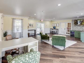 1 BR, 1 BA Apartment 100 Pelham Road Unit 112, Greenville, SC 29615