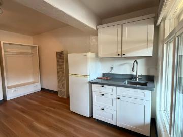 1 BR, 1 BA Apartment 10110 Soquel Dr, Aptos, CA 95003