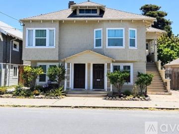 1 BR, 1 BA Apartment 1012 Oak St, Unit A, Alameda, CA 94501