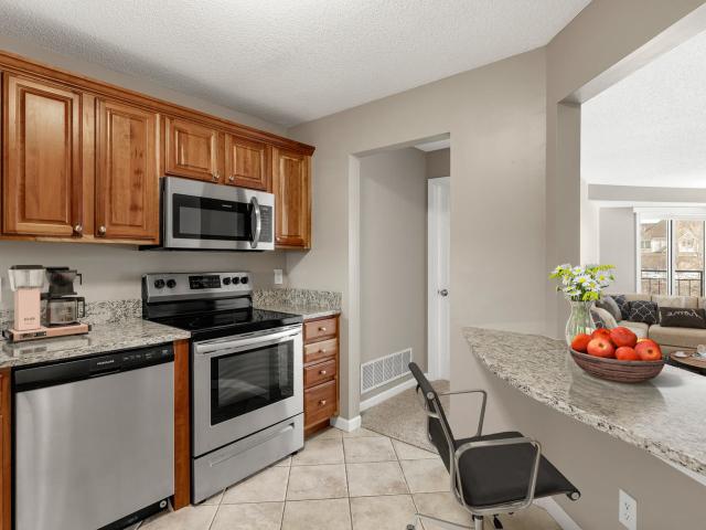 1 BR, 1 BA Apartment 1015 Sibley Memorial Highway Unit 301, Saint Paul, MN 55118